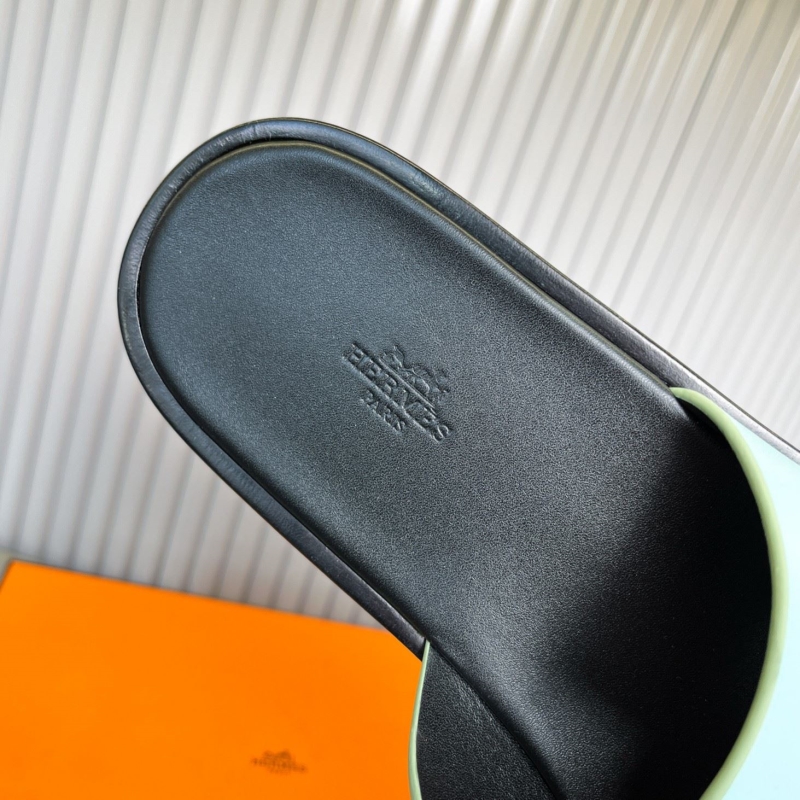 H**me5 slippers